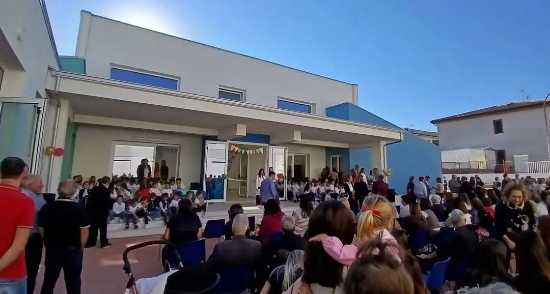 A Francica inaugurata la nuova scuola dell'infanzia, il sindaco Mesiano: «Giornata che resterà nella memoria»\n