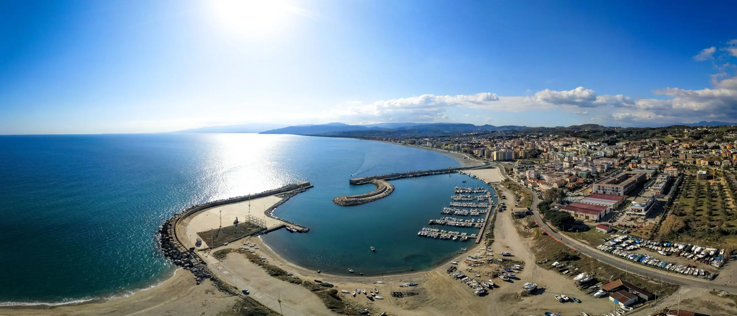 Catanzaro si candida a Capitale italiana del mare 2027: via libera della Giunta\n