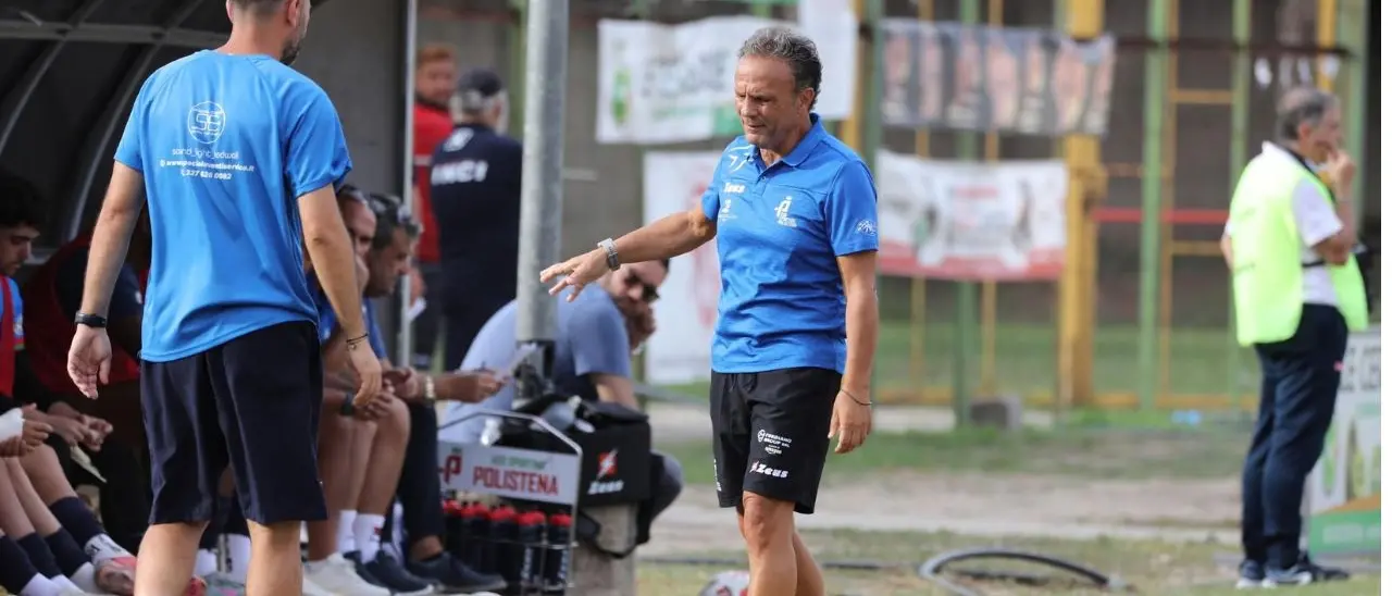 Promozione B, lo Sporting Polistena impatta contro l'Africo. Ferraro promuove il pari: «Loro tra i più forti, ma vogliamo fare un campionato importante»\n