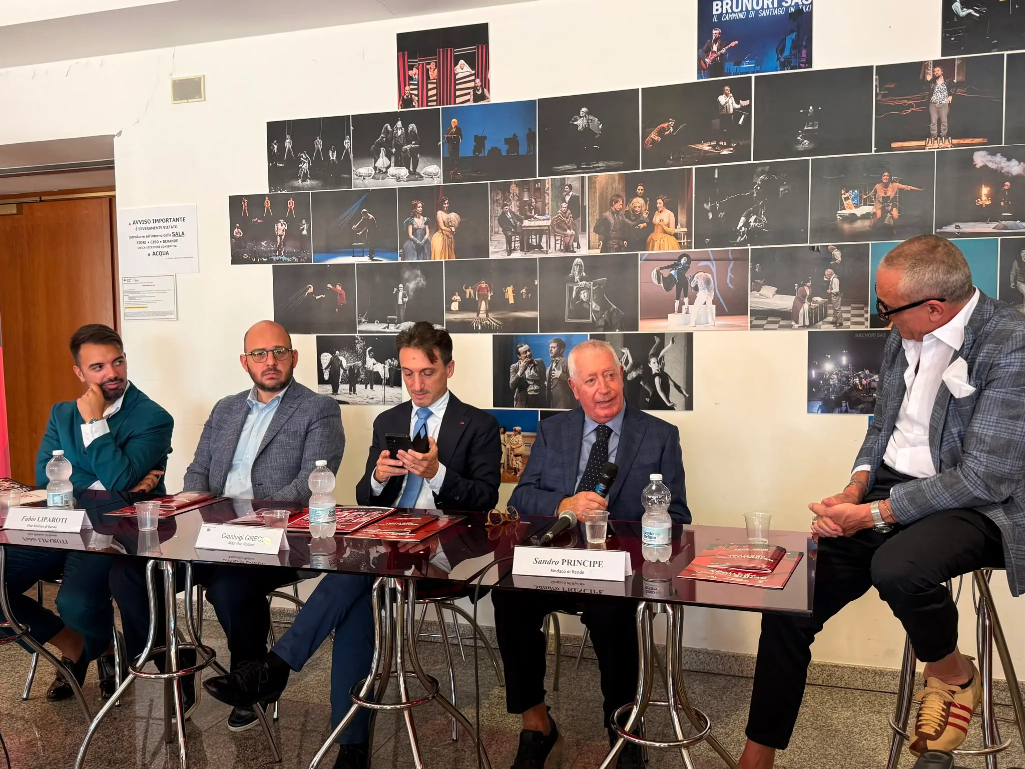 Rende Teatro Festival, il sipario si alza sulla nuova stagione: «Cultura, Università e città nella stessa rete»\n
