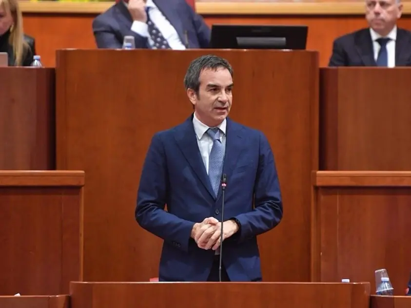 Sottosegretari, la strategia della maggioranza: cancellare la riforma (?) per disinnescare il referendum