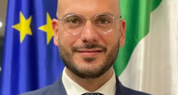 Episodi di violenza giovanile nella Città Metropolitana. Il Garante dell’Infanzia: «I ragazzi sono lo specchio di ciò che vedono a casa»\n