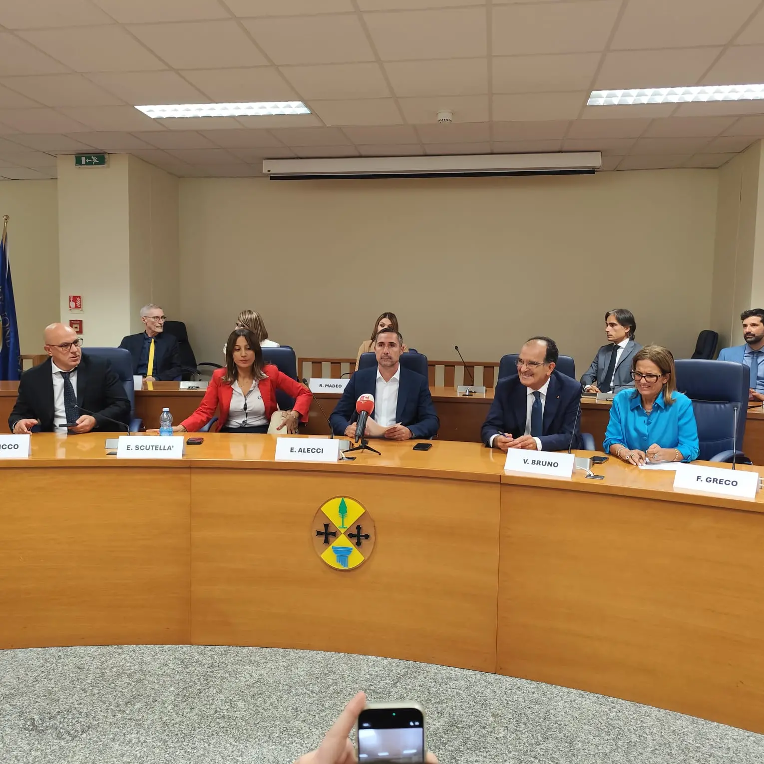 <p>«Sui sottosegretari Occhiuto ha perso, non pensa alla Calabria ma a sé stesso»: l’opposizione non fa sconti al presidente</p>