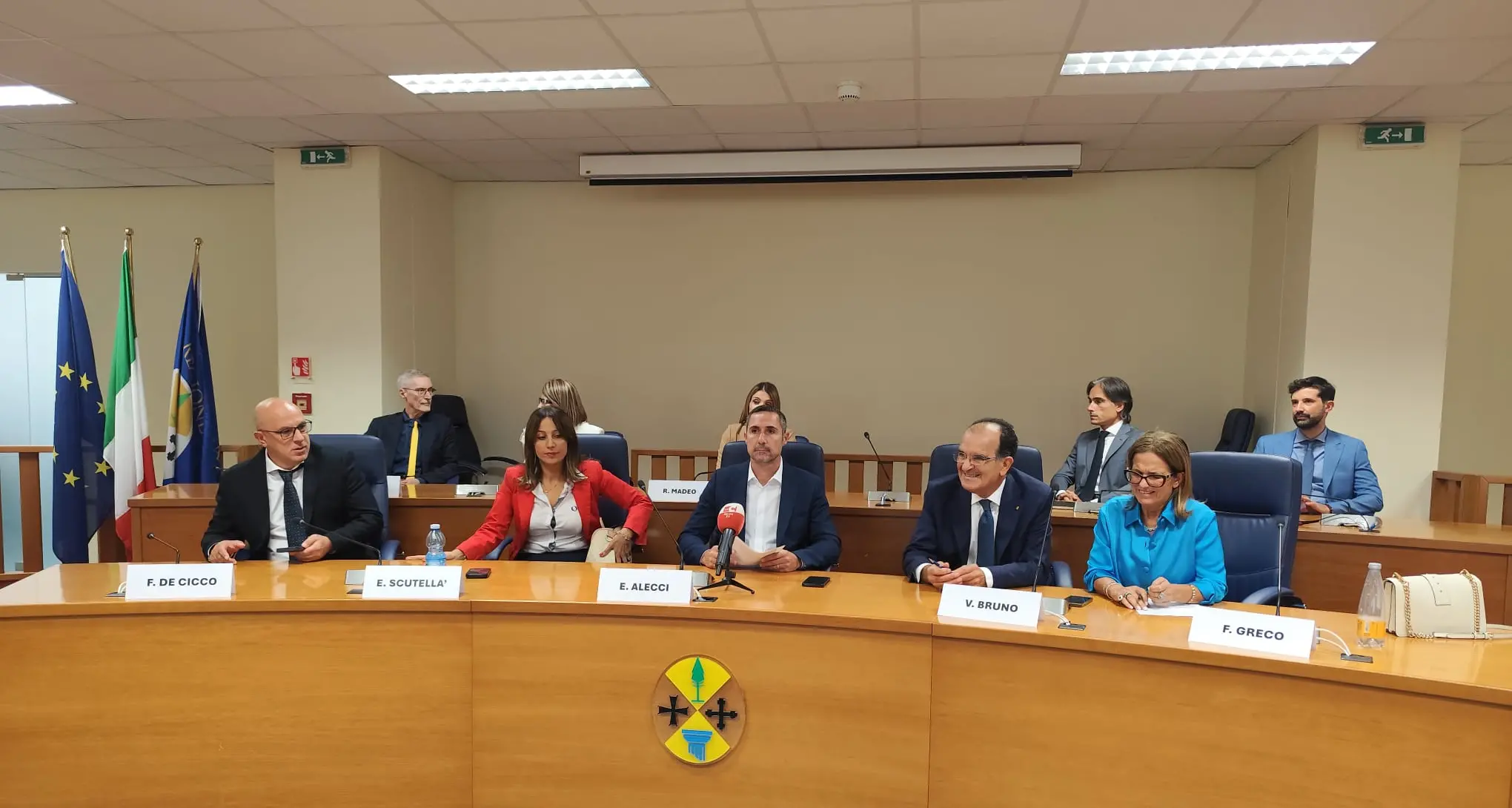 «Sui sottosegretari Occhiuto ha perso, non pensa alla Calabria ma a sé stesso»: l’opposizione non fa sconti al presidente\n\n\n