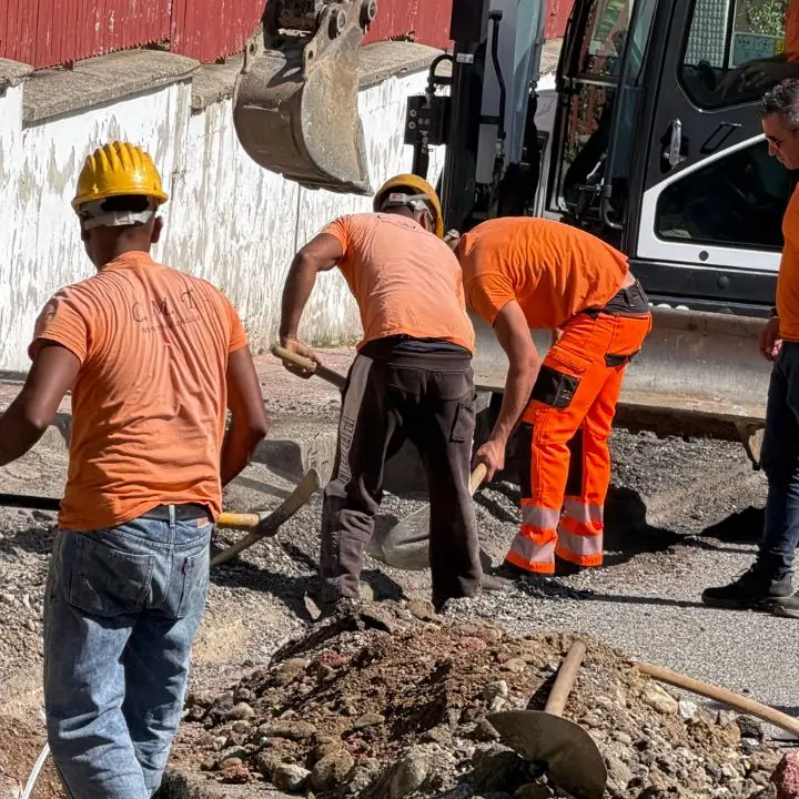 Rende, lavori in corso sulla rete idrica tra Metropolis, cinema Garden e Campagnano\n