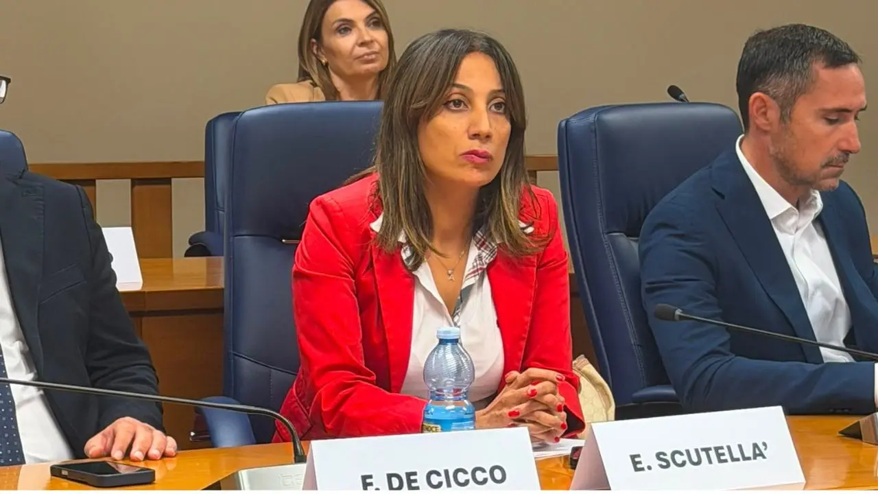 L’opposizione attacca\u00A0Occhiuto:\u00A0«La sua retromarcia sui sottosegretari è funzionale alla corsa verso la guida di Forza Italia»\n