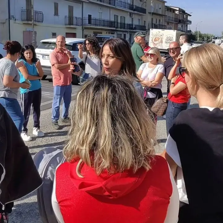Ss 106, la Scutellà (M5s) ottiene\u00A0incontro con Anas e cittadini:\u00A0«Alle finte inaugurazioni degli ospedali, preferisco iniziative concrete per la gente»\n