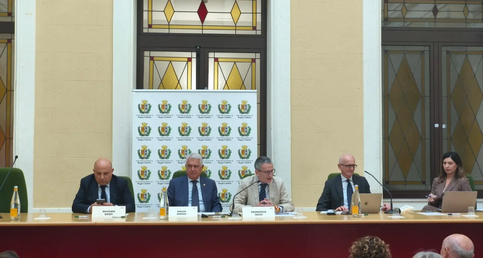 Porto di Reggio, dopo i progetti la sfida dei servizi: «Chi arriva deve essere accolto». Lo Stretto prova a fare sistema\n