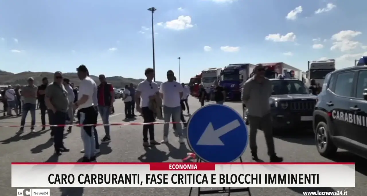 Caro carburanti, fase critica e blocchi imminenti