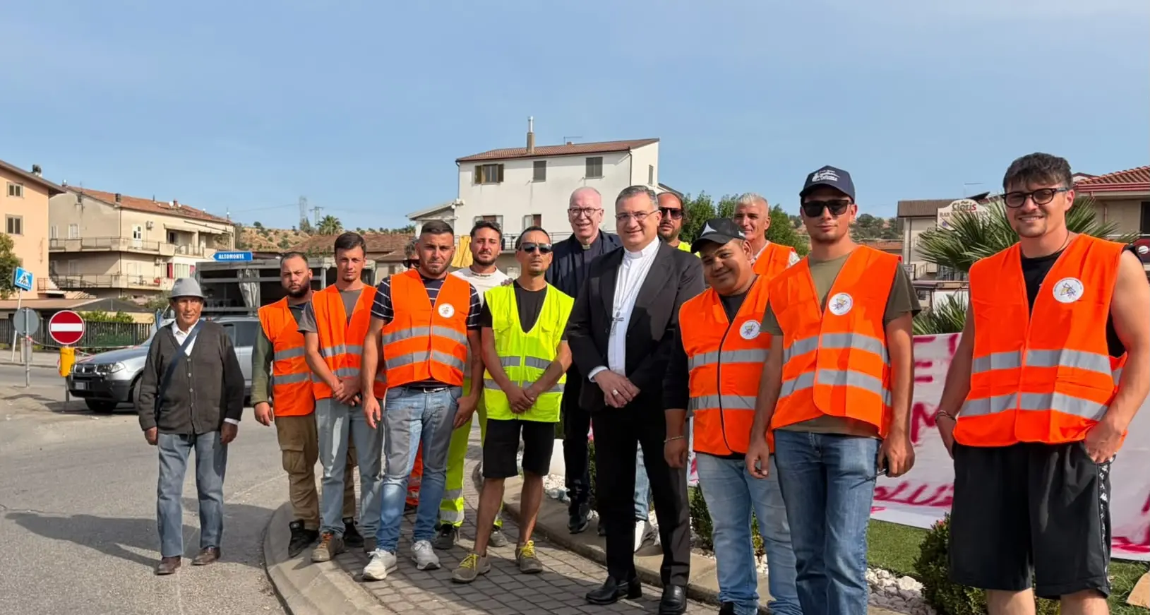 Protesta degli agricoltori, il vescovo Rega: «Servono misure eque, rapide e strutturali»\n