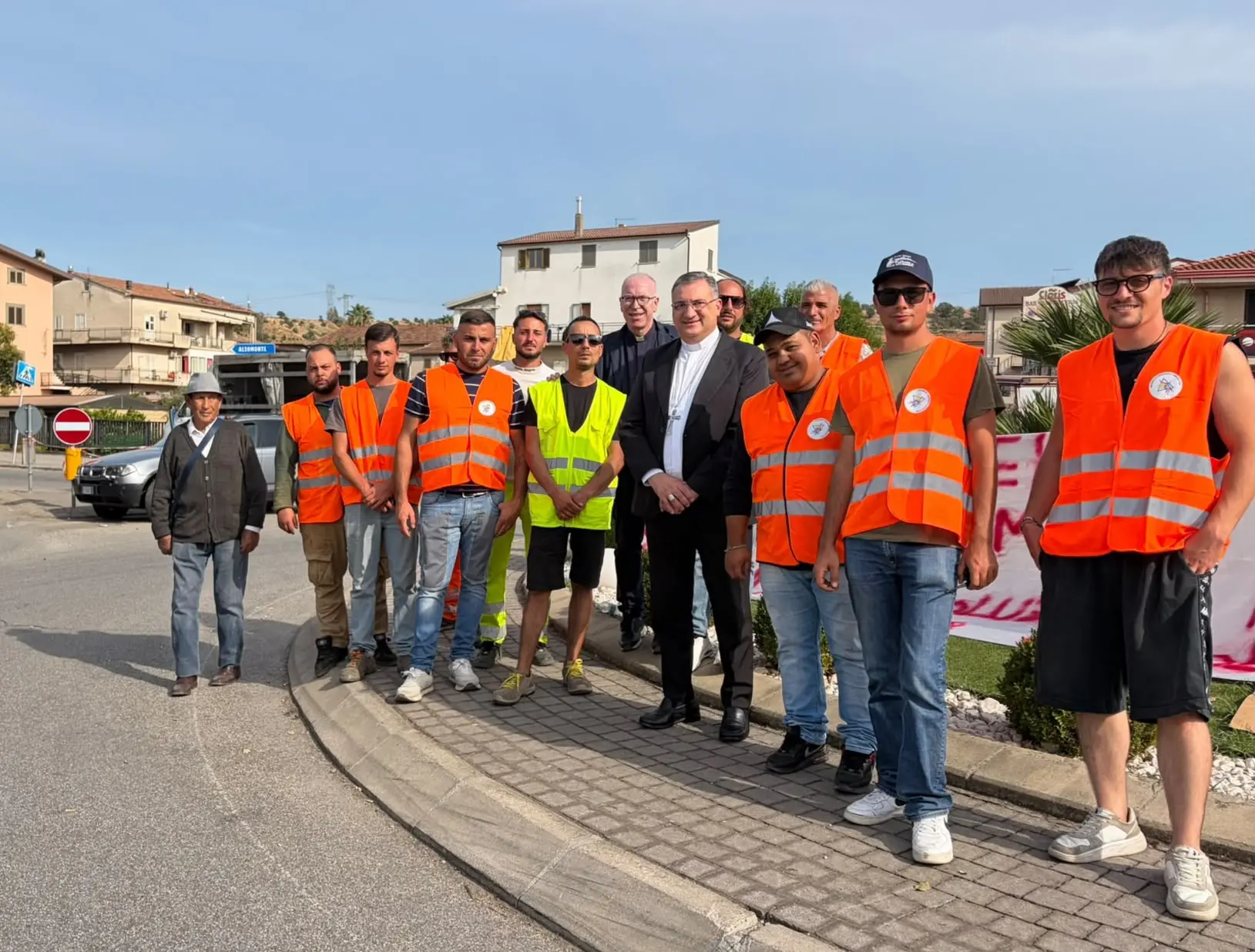 Protesta degli agricoltori, il vescovo Rega: «Servono misure eque, rapide e strutturali»\n