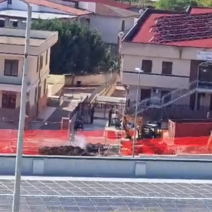 <p>Fuga di gas al liceo Berto, la Redel precisa: «Completamente estranei al cantiere di via degli Artigiani»</p>