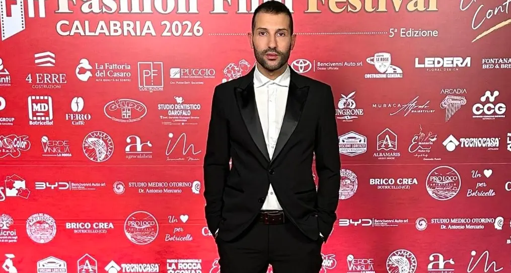 Vito De Luca al Riff di Botricello: quando i social accendono i riflettori sulla Calabria\n