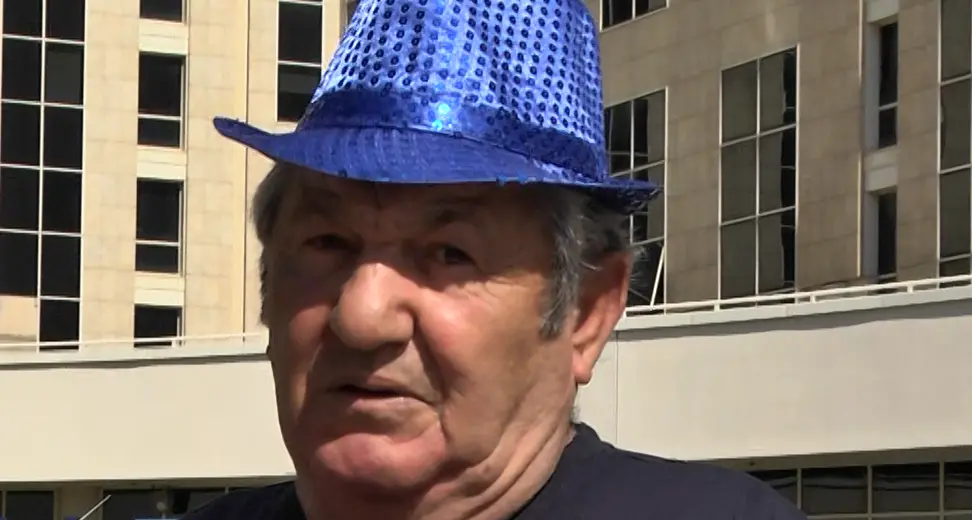 Carlo Greco, il trasportatore catanzarese che ‘guida’ la protesta con un camion giocattolo