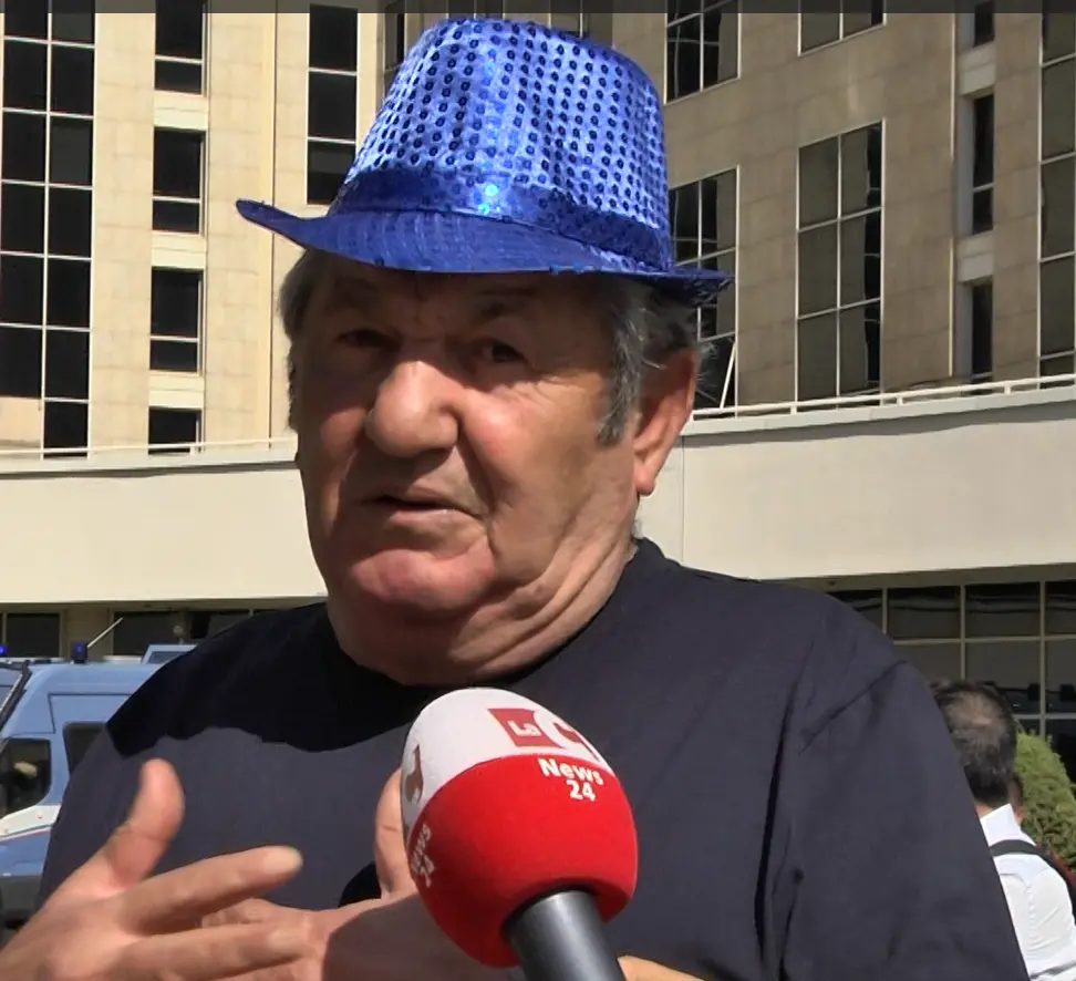 Carlo Greco, il trasportatore catanzarese che ‘guida’ la protesta con un camion giocattolo