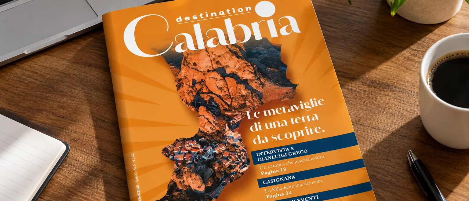 “Destination Calabria” sbarca ad AgriCleto: in vetrina il terzo numero del magazine dedicato alle eccellenze regionali\n