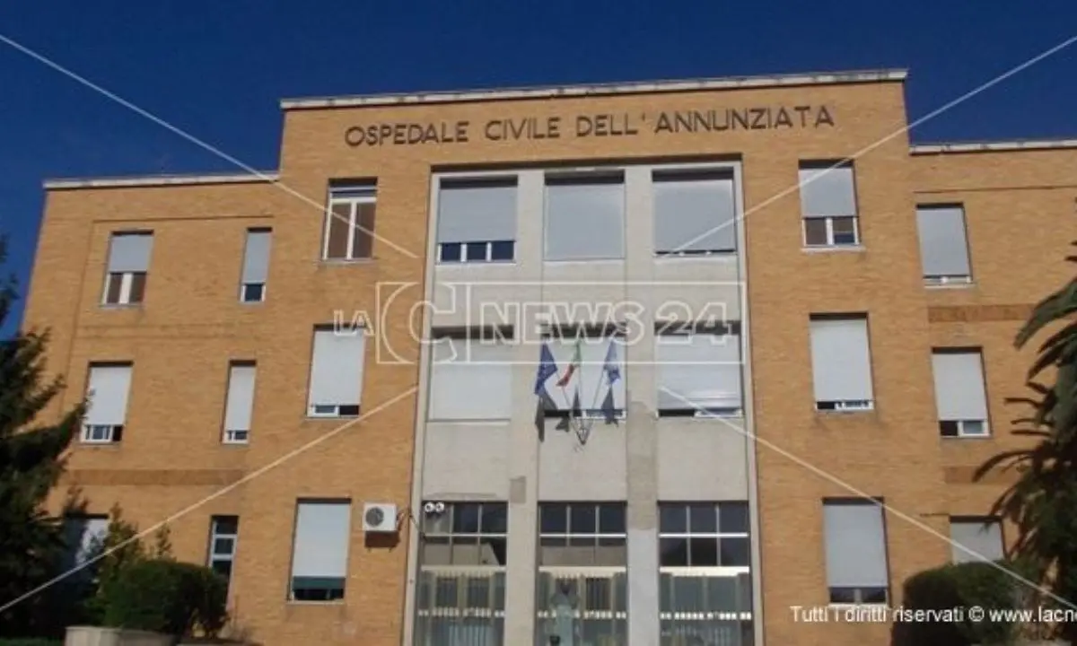 All’Annunziata di Cosenza asportata la milza con un’incisione di 2,5 centimetri grazie alla chirurgia robotica\n
