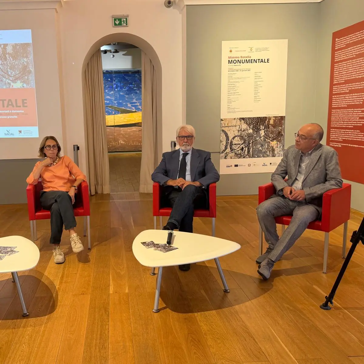 L’arte del Maestro abbraccia la sua città: al San Giovanni di Catanzaro\u00A0svelata la mostra “Mimmo Rotella. Monumentale”\n