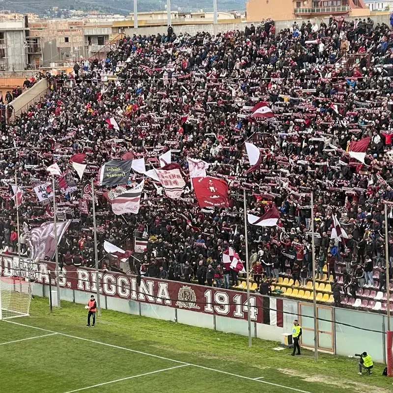 <p>Coppa Italia Serie D: Reggina eliminata, festa Igea Virtus nel recupero: 3-2</p>