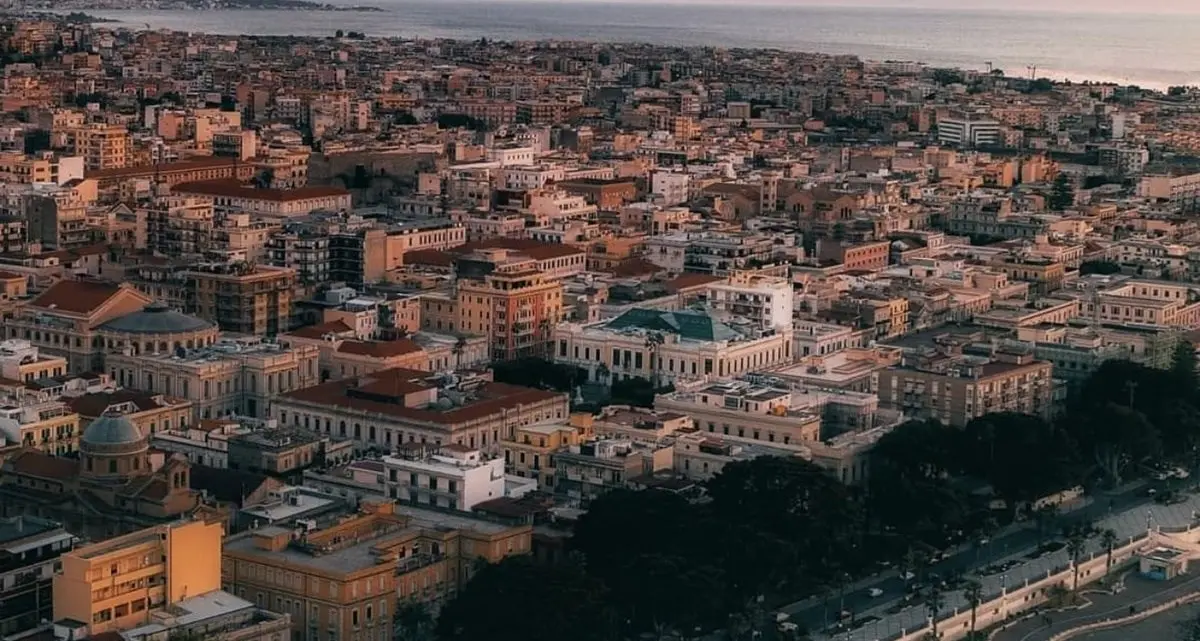 Reggio immagina il suo futuro, tra vocazione turistica e città per i cittadini: la sfida di tenere insieme sviluppo e qualità della vita\n