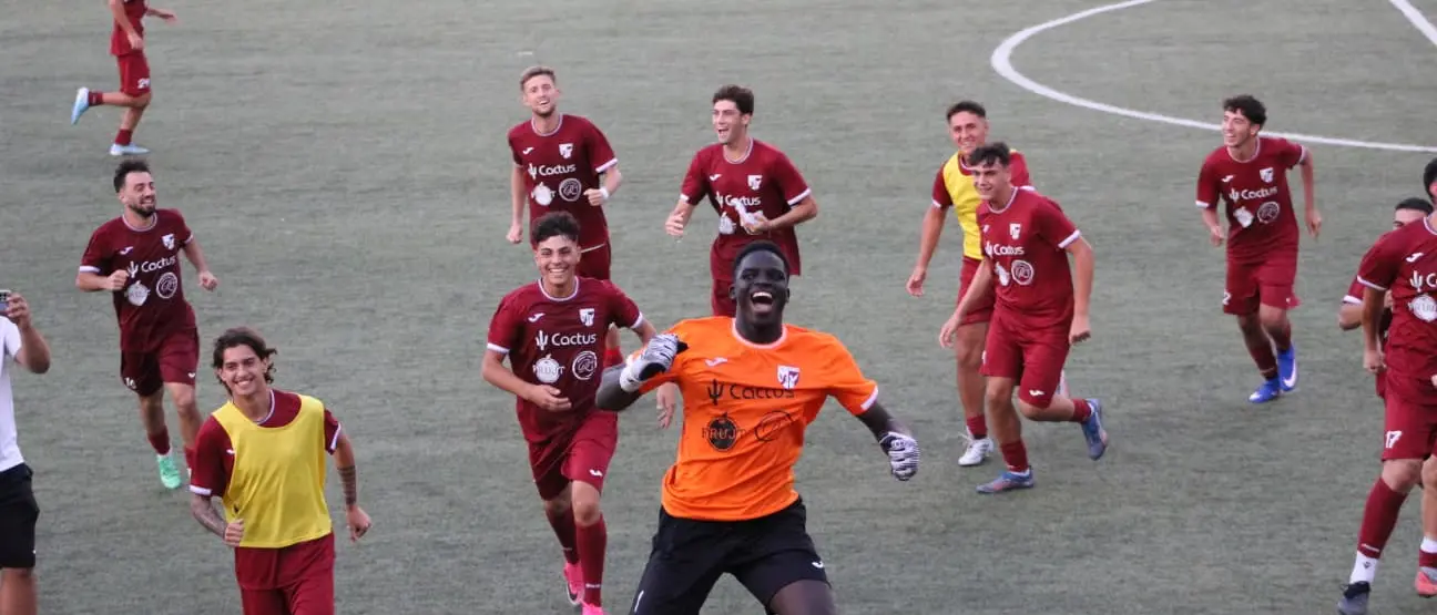 Coppa Italia Dilettanti, il Locri piega la Bovalinese ai rigori dopo una battaglia infinita: Gueye decisivo, il Macrì esplode di gioia\n