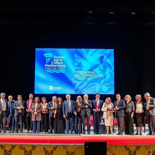 Dal confronto sull’intelligenza artificiale alla cerimonia al Rendano: due giorni per il Premio Cultura Mediterranea\n