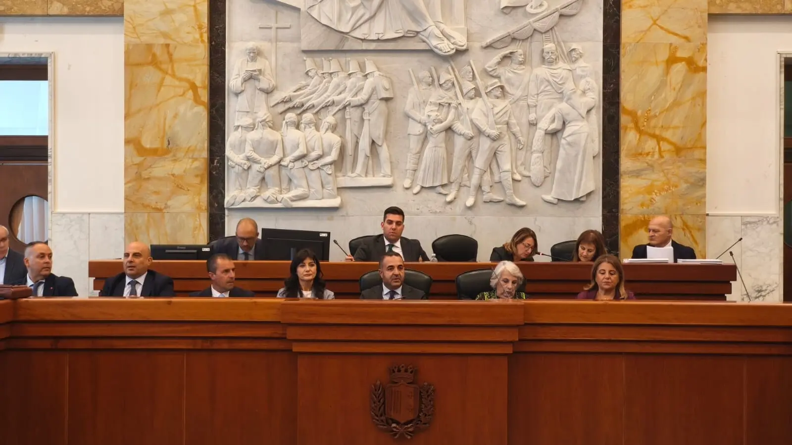 Pagamenti più sostenibili e garanzie ai contribuenti, dal Consiglio comunale via libera al \"nuovo\" regolamento\n
