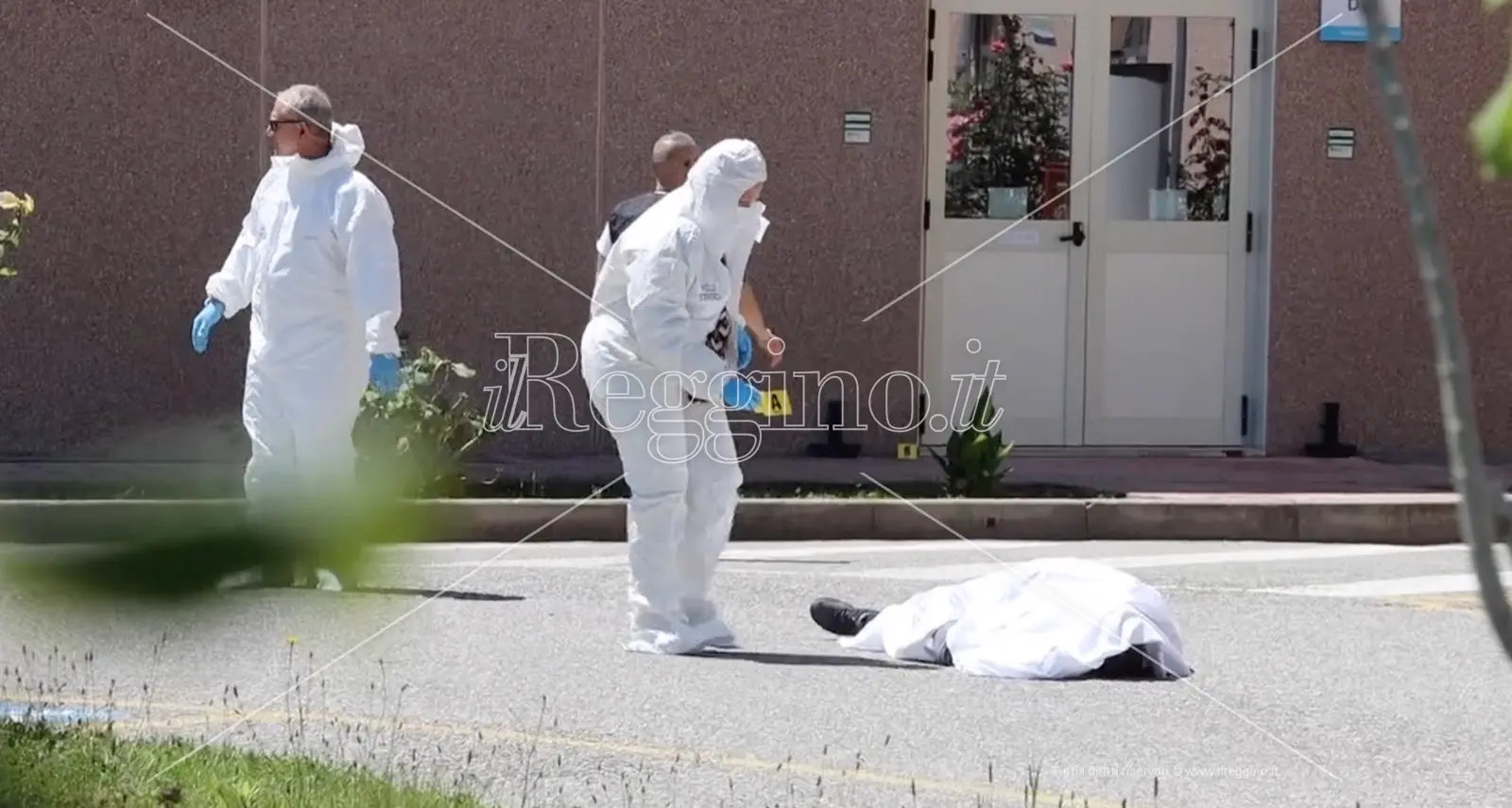 «Scelse di affrontare i ladri, non fu legittima difesa»: Ecco perché la Corte d'Assise ha condannato il macellaio di Reggio Calabria\n