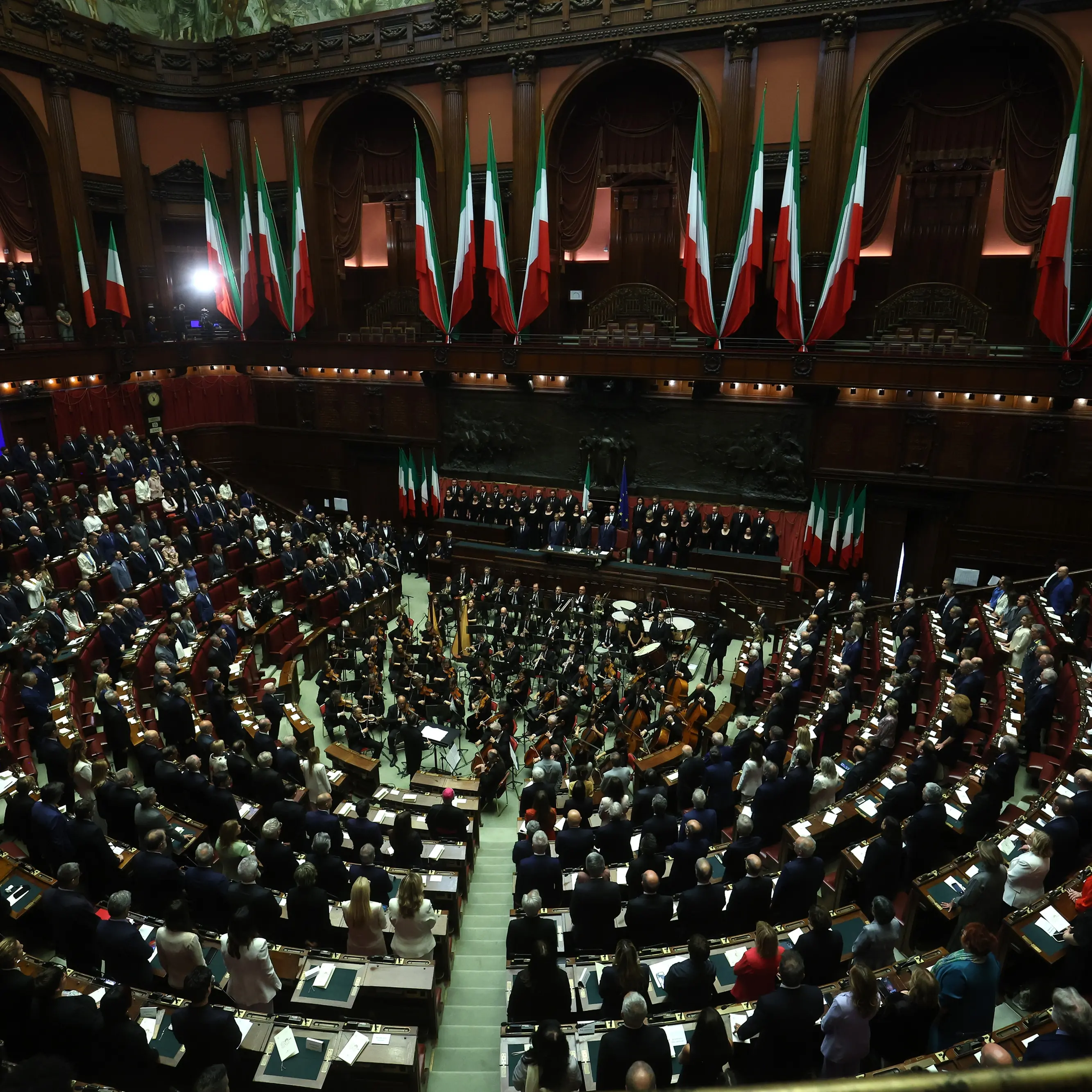 Con la nuova legge elettorale la Calabria verso un deputato in meno,\u00A0addio ai sette collegi uninominali. Ecco cosa cambia\n