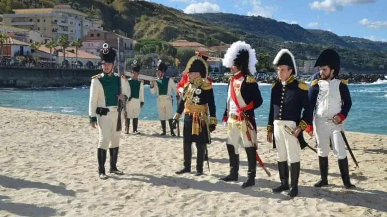 Pizzo, torna la rievocazione storica di Gioacchino Murat: tre giorni di\u00A0cortei con le riproduzioni di\u00A0sbarco, processo e fucilazione\n
