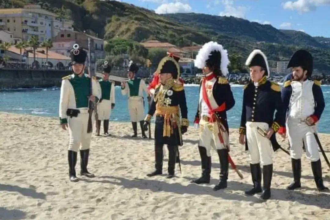 Pizzo, torna la rievocazione storica di Gioacchino Murat: tre giorni di\u00A0cortei con le riproduzioni di\u00A0sbarco, processo e fucilazione\n