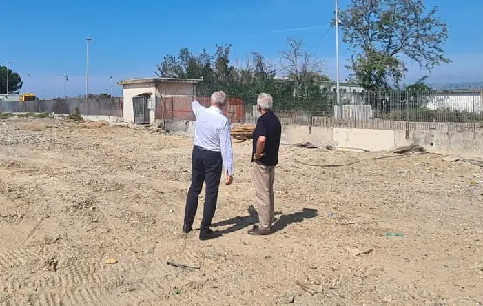 San Ferdinando, ultimata bonifica ex tendopoli: Arsai pronta a riqualificare le zone industriali con strade rifatte e nuova videosorveglianza\n