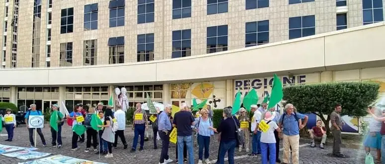 I sindaci vibonesi fanno pressing sulla Regione contro l'eolico: Mancuso apre al ricorso per fermare le pale sul cammino Kalabria Coast to Coast\n