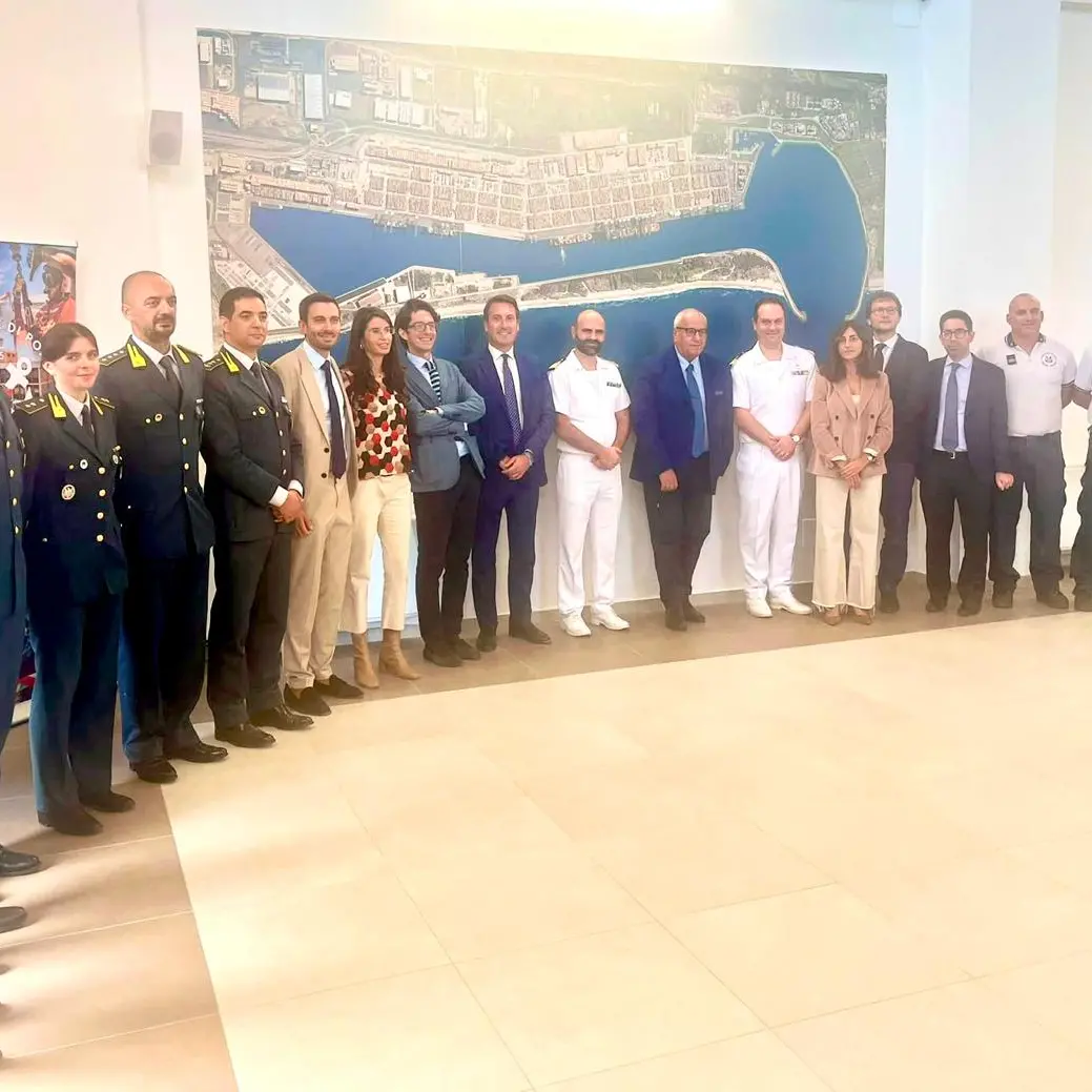 Porto di Gioia Tauro, il procuratore di Palmi Crescenti visita lo scalo: confronto su sicurezza, controlli e prospettive di sviluppo\n