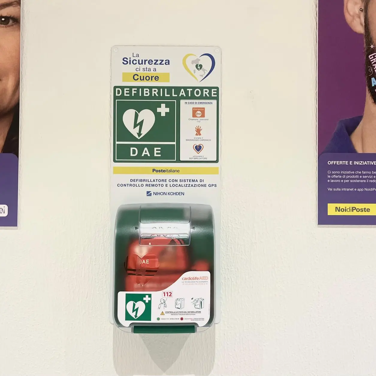 Reggio, Poste Italiane rafforza la rete dei dispositivi salvavita: due nuovi defibrillatori nelle sedi aziendali\n