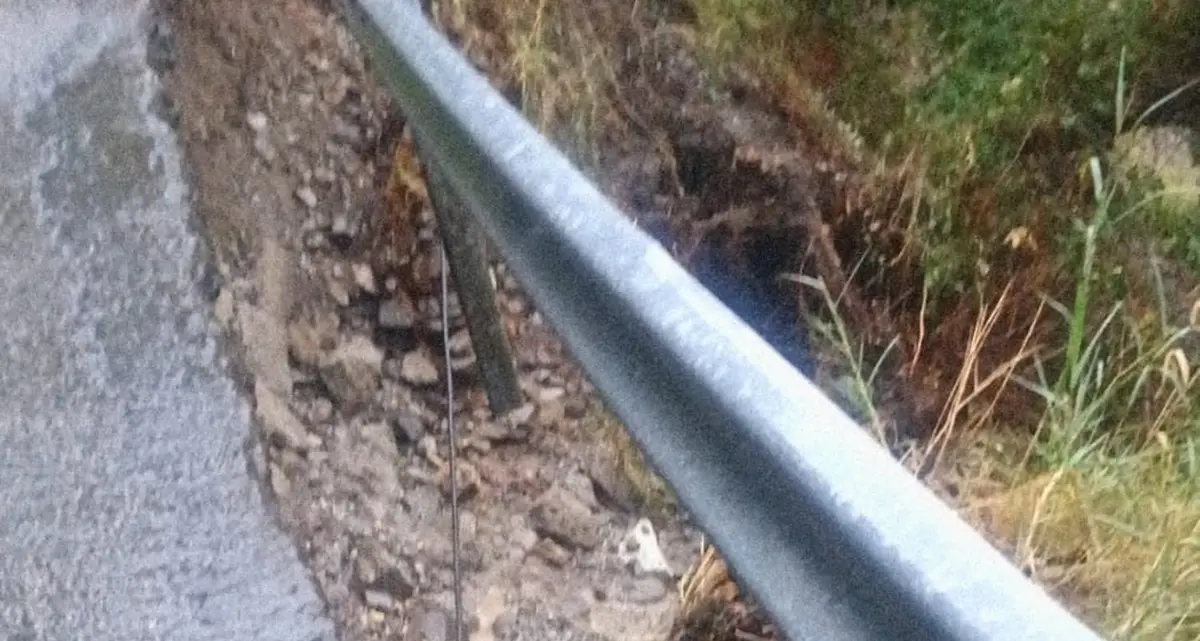 Maltempo nell'area Grecanica,\u00A0frane sulla strada provinciale\u00A0e disagi a Roghudi\n