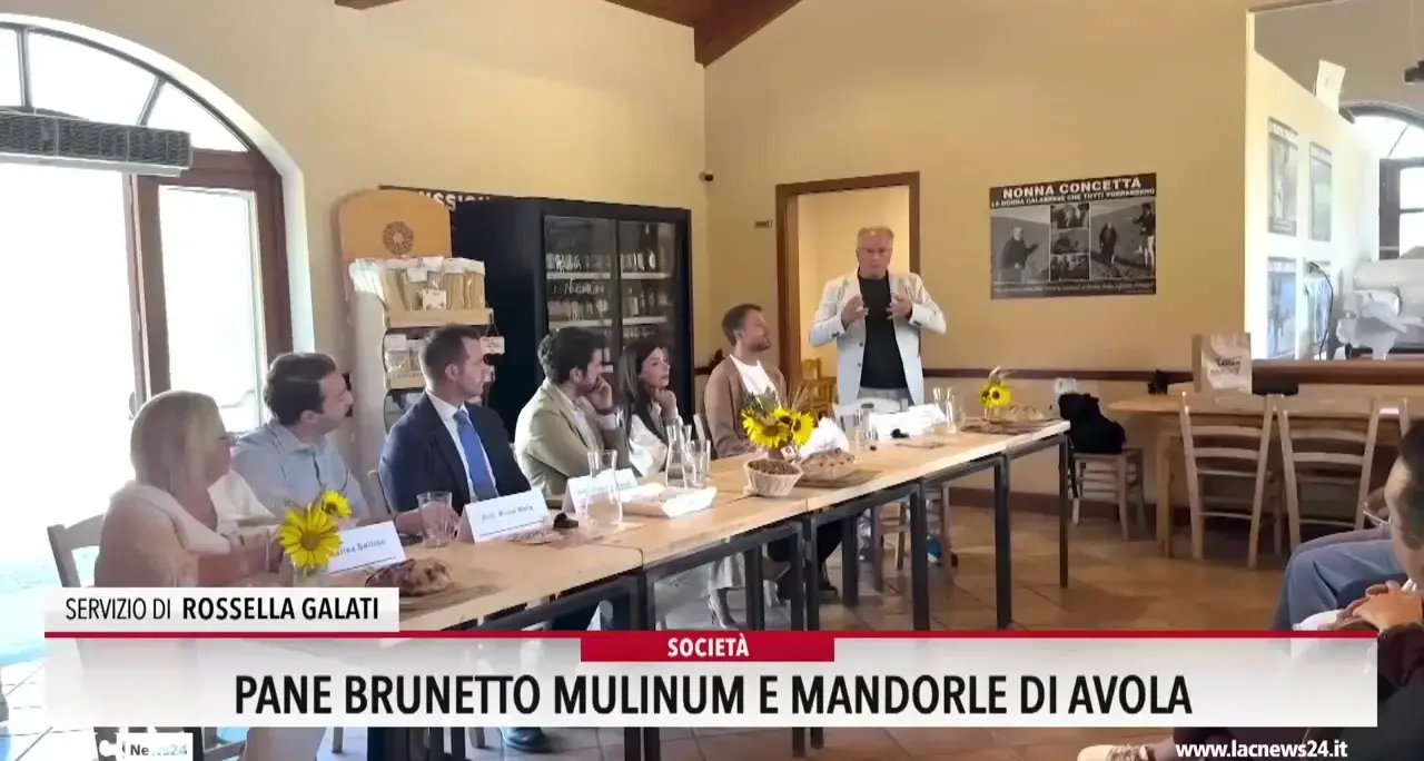 Pane brunetto Mulinum e mandorle di Avola