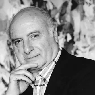 <p>Nuove intestazioni: l’ex “Patari-Rodari-Pascoli-Aldisio” diventa <span style=\"color:hsl(0, 75%, 60%);\">I.S. “Mimmo Rotella”</span></p>