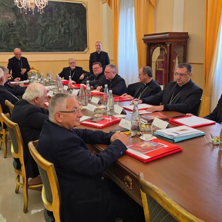 <p>La CEC monitora la situazione: «Siamo al fianco dei lavoratori, le comunità rischiano di diventare<span style=\"color:hsl(0, 75%, 60%);\"> più fragili</span>»</p>