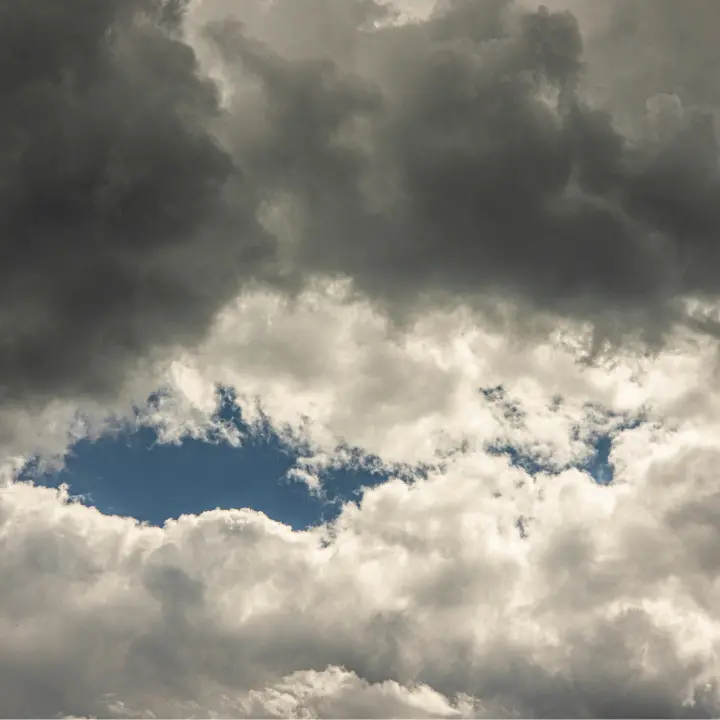 Meteo Reggio Calabria, cieli parzialmente nuvolosi. Previste piogge in serata\n