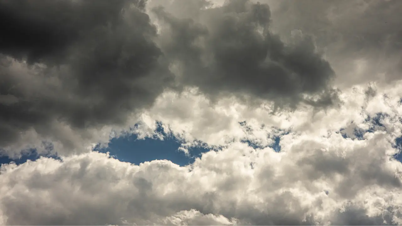 Meteo Reggio Calabria, cieli parzialmente nuvolosi. Previste piogge in serata\n