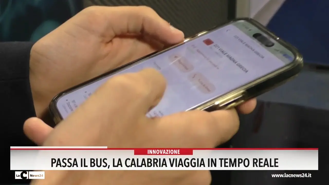 Passa il bus, la Calabria viaggia in tempo reale