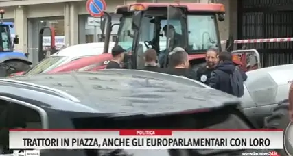 Trattori in piazza, anche gli europarlamentari con loro