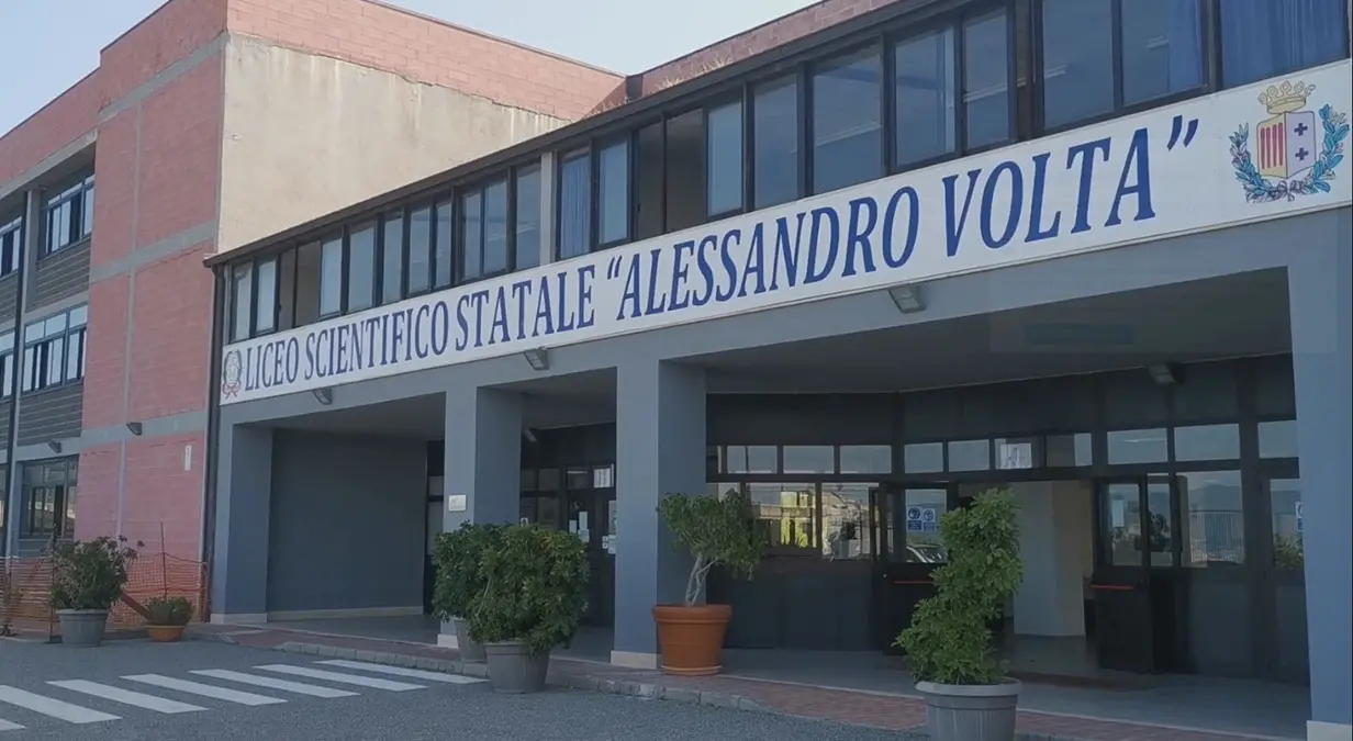 Reggio, al Liceo Volta\u00A0la consegna dei premi\u00A0di studio “Girolamo Tripodi”\n