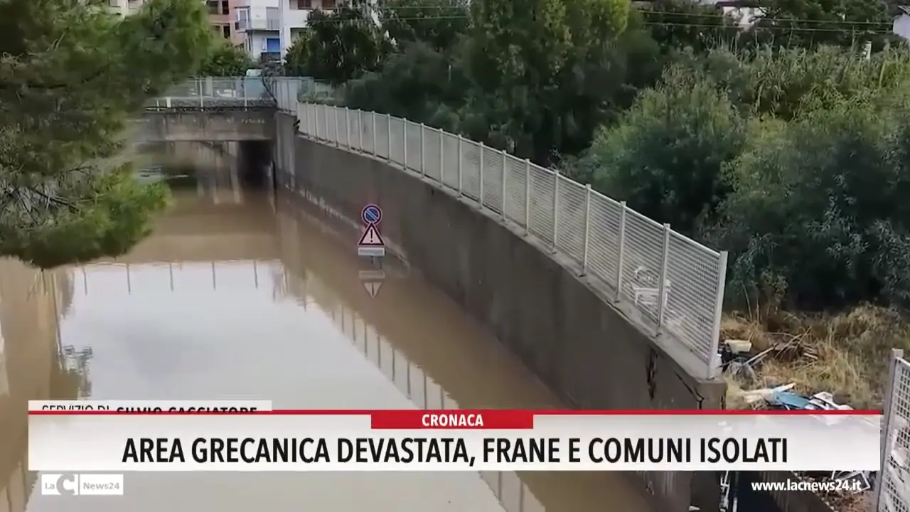 Area grecanica devastata, frane e comuni isolati