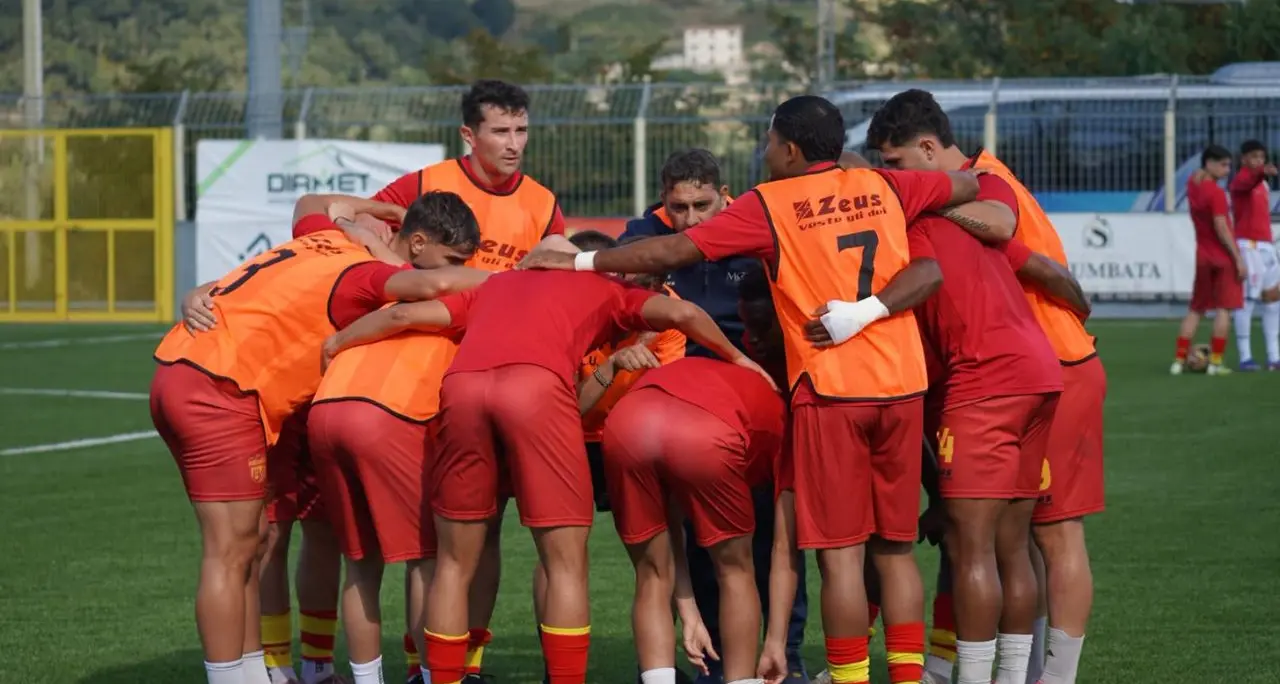 Eccellenza, blitz d'oro a Sersale per l'Isola CR. Gregorace: «Grande gara nonostante l'emergenza, Ojeake pronto fin da subito»\n