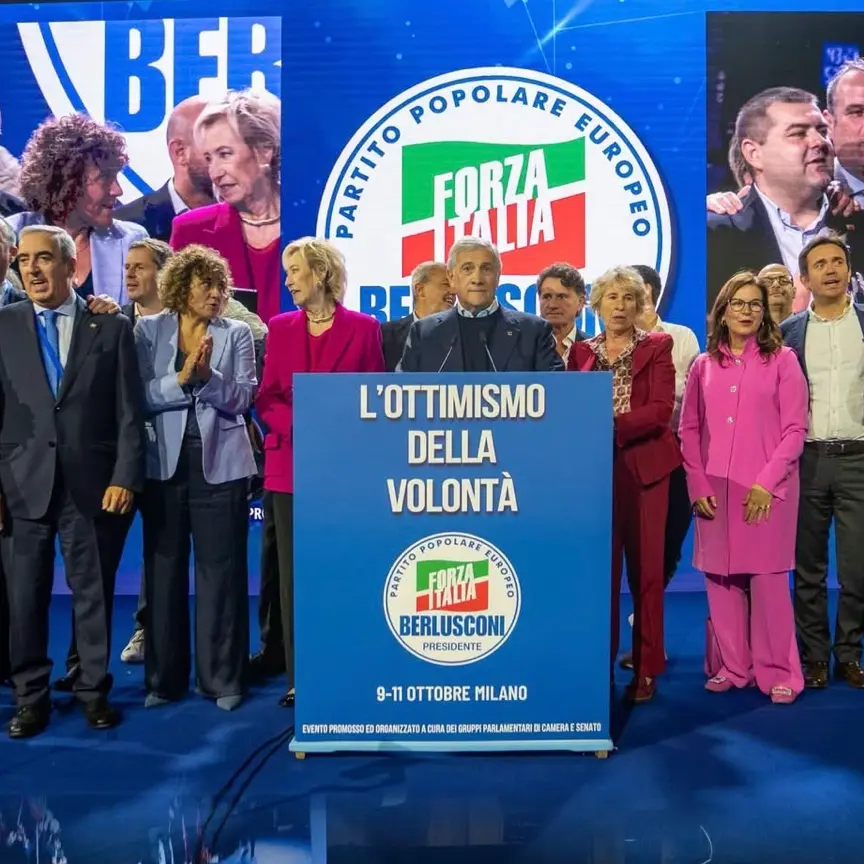 Forza Italia, Tajani apre ai riformisti e blinda la guida: la convention di Milano riaccende il confronto interno\n