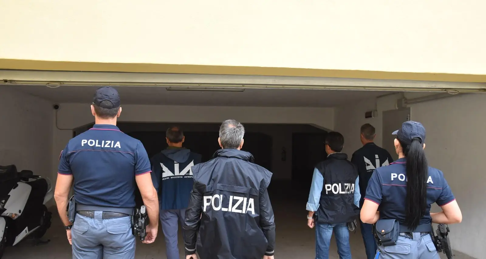 Catanzaro: Sequestrati beni ad un imprenditore catanzarese per un valore di mezzo milione di euro\n