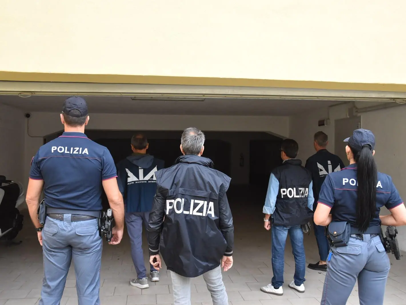 Catanzaro: Sequestrati beni ad un imprenditore catanzarese per un valore di mezzo milione di euro