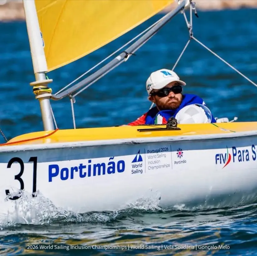 Bronzo mondiale a Portimão: il calabrese Vincenzo Gulino sul podio iridato della vela paralimpica\n